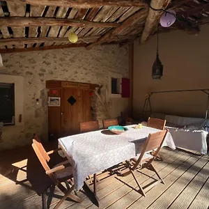 3* Couette-café La Grange D'agnès